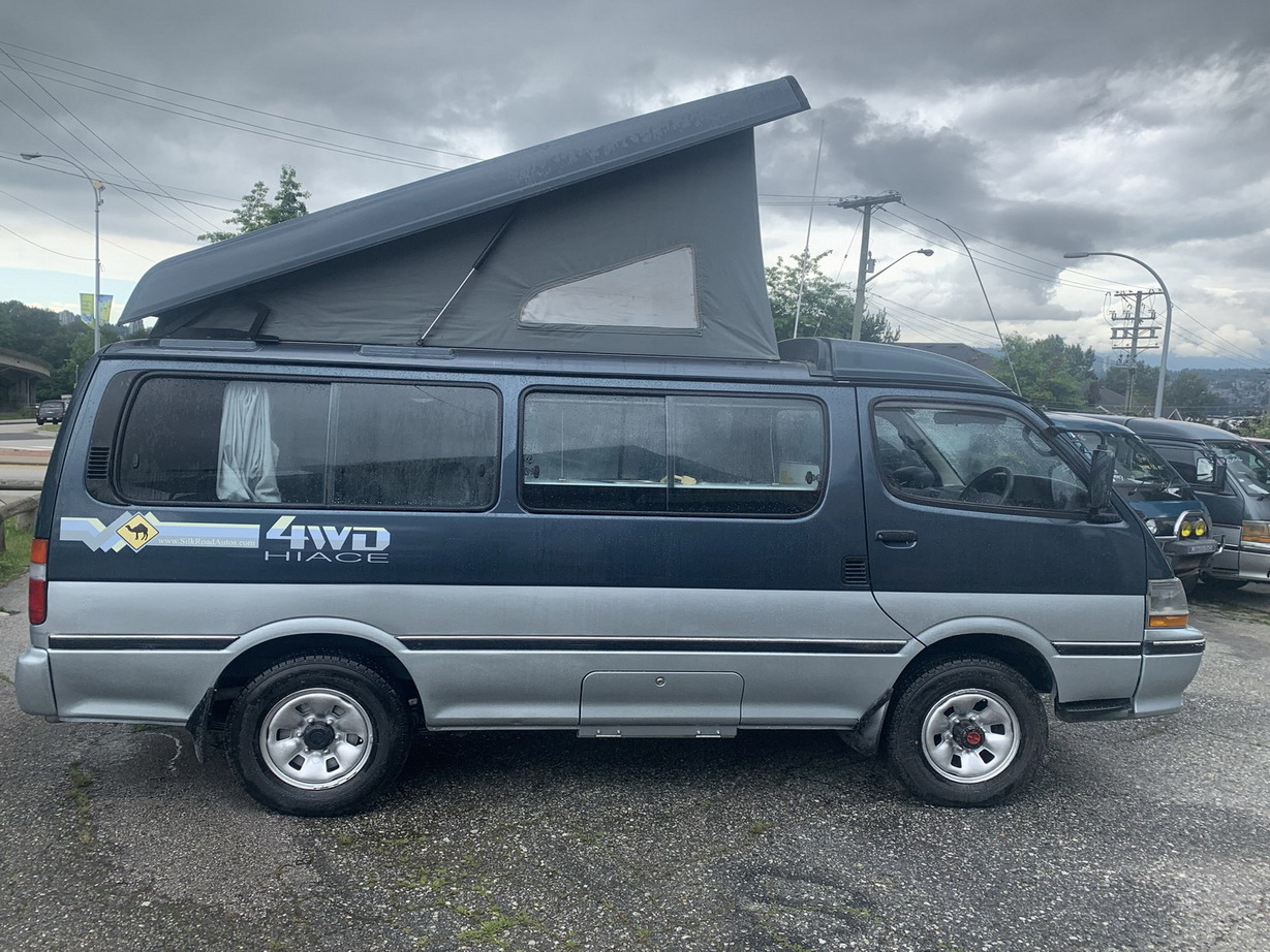 Toyota
                                                          Hiace with pop
                                                          top Toyota
                                                          hiace camper
                                                          van