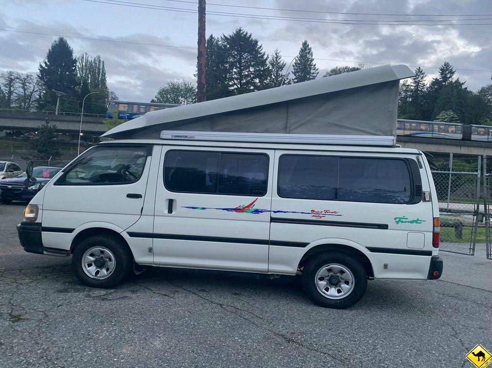 Toyota Hiace
with pop top Toyota hiace
camper van